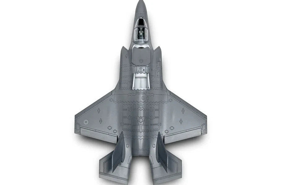 Airfix Starter Set – Lockheed Martin F - 35B Lightning II (1:72 Scale) by LAB7 Malta, Europe