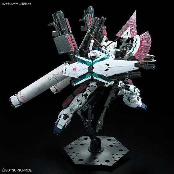 Bandai GUNDAM - RG 1/144 RX - 0 Full Armor Unicorn Gundam - Model Kit by LAB7 Malta, Europe