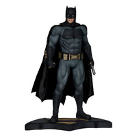 McFarlane Batman v Superman 1/6 Scale Batman Statue (32cm) by LAB7 Malta, Europe