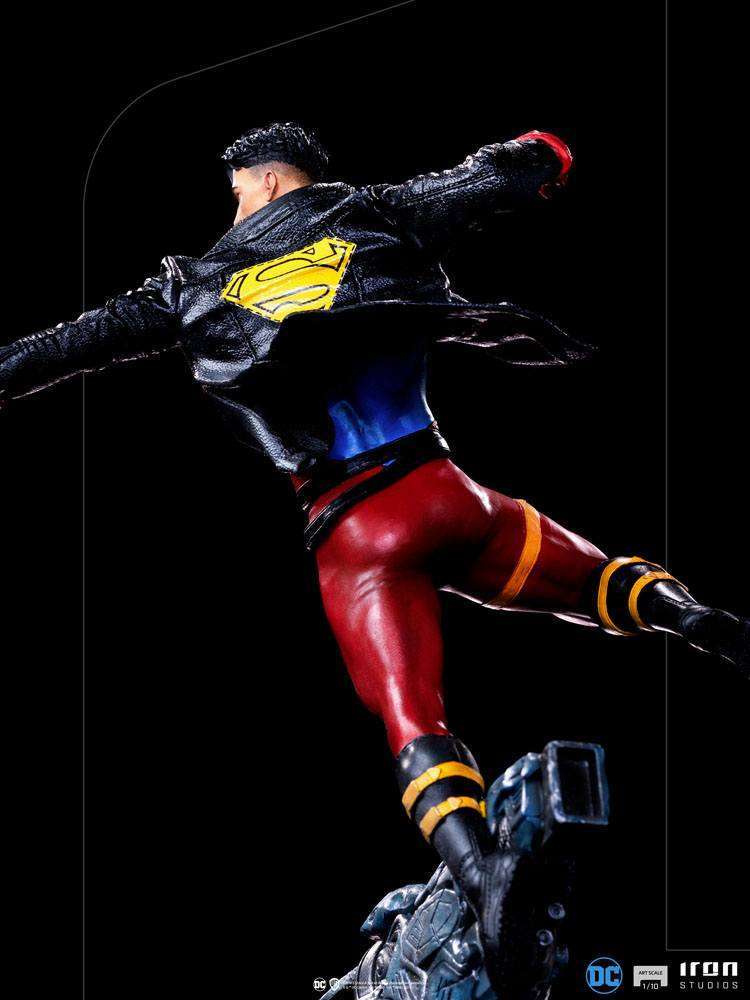 Iron Studios DC Comics Deluxe Art Scale Statue 1/10 Superboy 28cm by LAB7 Malta, Europe