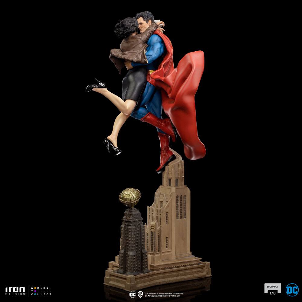 Iron Studios DC Comics Diorama 1/6 Superman & Lois 57 cm by LAB7 Malta, Europe