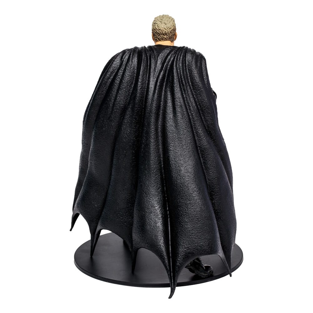 McFarlane DC The Flash Movie Statue Batman Multiverse Unmasked (Gold Label) – 30 cm by LAB7 Malta, Europe