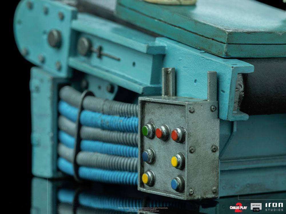 Iron Studios Iron Studios Child's Play 2 Art Scale Statue 1/10 Chucky 15 cm by LAB7 Malta, Europe