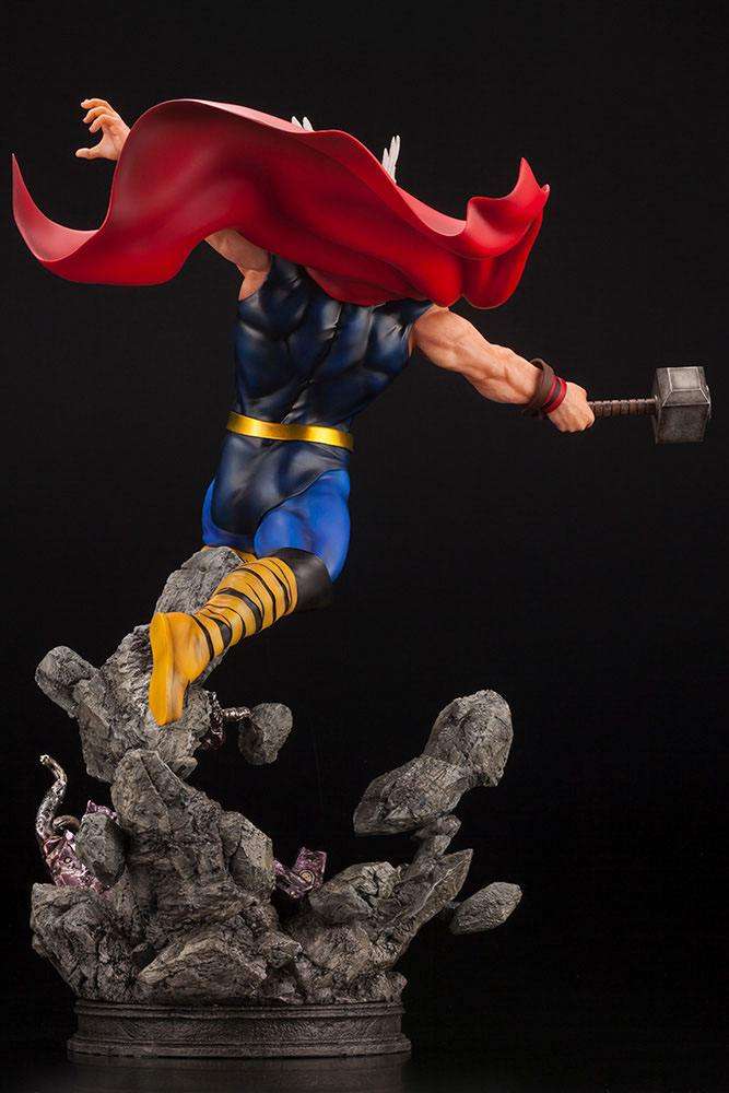 Kotobukiya Marvel Avengers Fine Art Statue 1/6 Thor 44 cm by LAB7 Malta, Europe