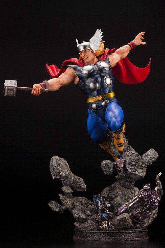 Kotobukiya Marvel Avengers Fine Art Statue 1/6 Thor 44 cm by LAB7 Malta, Europe