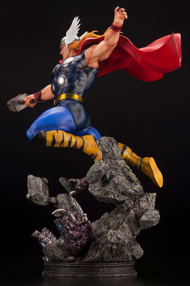 Kotobukiya Marvel Avengers Fine Art Statue 1/6 Thor 44 cm by LAB7 Malta, Europe