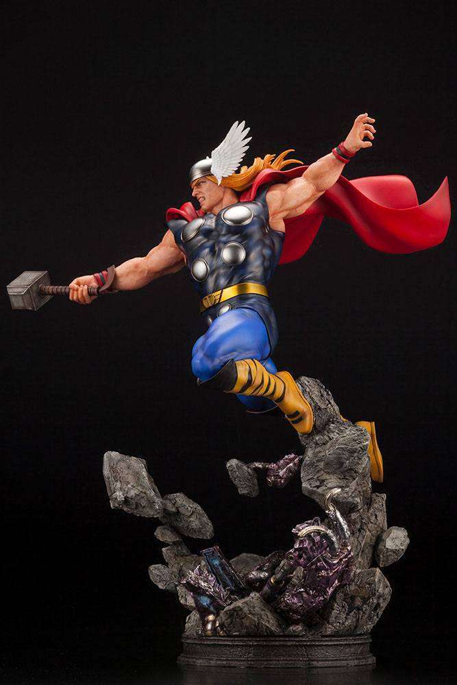 Kotobukiya Marvel Avengers Fine Art Statue 1/6 Thor 44 cm by LAB7 Malta, Europe