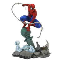 Diamond Select Marvel Comic Gallery PVC Statue Spider - Man Lamppost 25 cm by LAB7 Malta, Europe