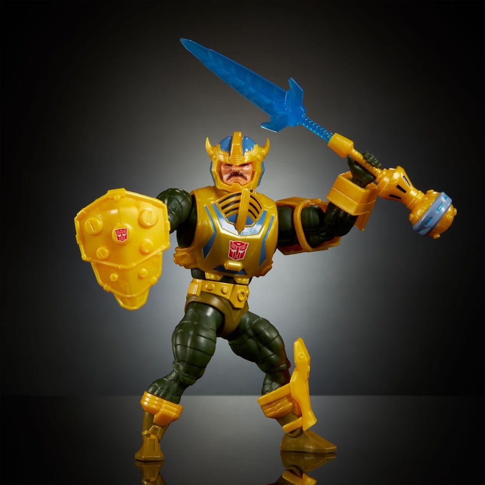 Mattel Masters of the Universe x Transformers – Bumblebee Armor Man - At - Arms (HEO Exclusive) 14 cm by LAB7 Malta, Europe