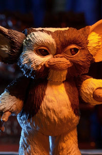 NECA NECA Ultimate Gizmo Figure – Gremlins Collectible 18cm by LAB7 Malta, Europe