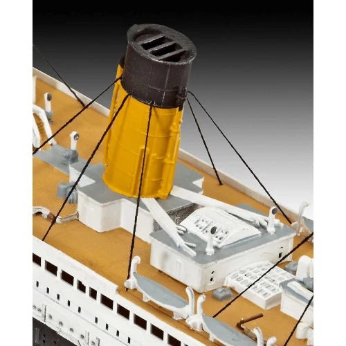 Revell R.M.S. Titanic Model Kit (1:700 Scale) by LAB7 Malta, Europe