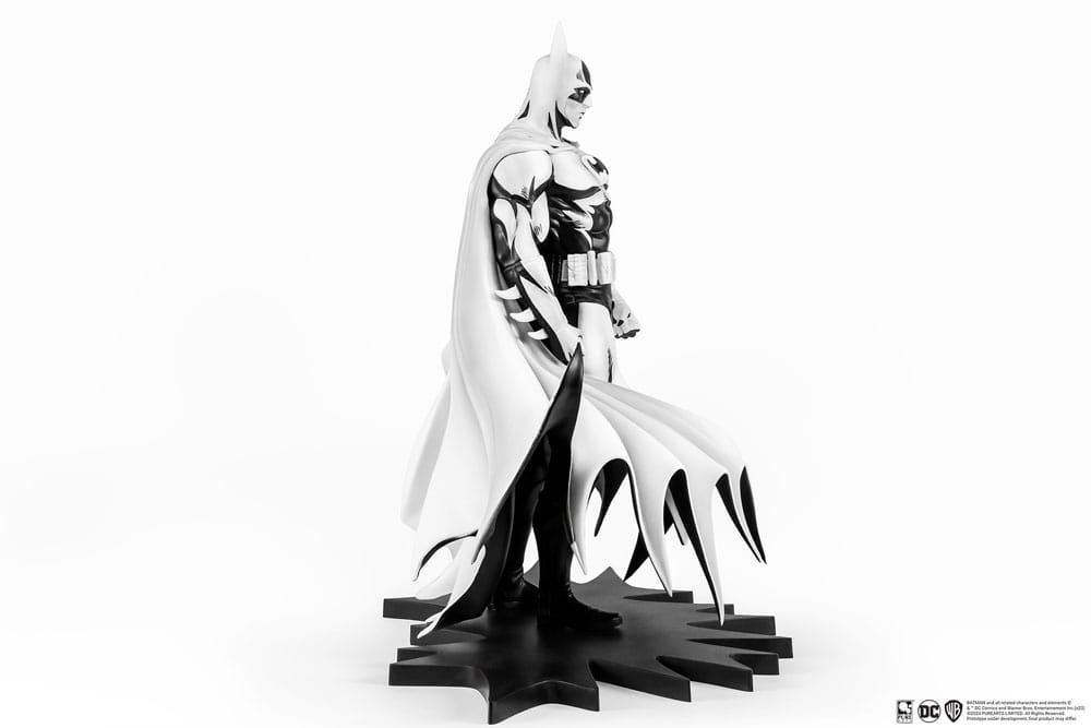 Pure Arts SDCC 2024 DC HEROES : Batman B&W PX PVC 1/8 Statue by LAB7 Malta, Europe