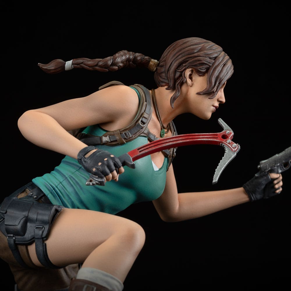 Dark Horse Comics Tomb Raider Lara Croft PVC Statue 24 cm by LAB7 Malta, Europe