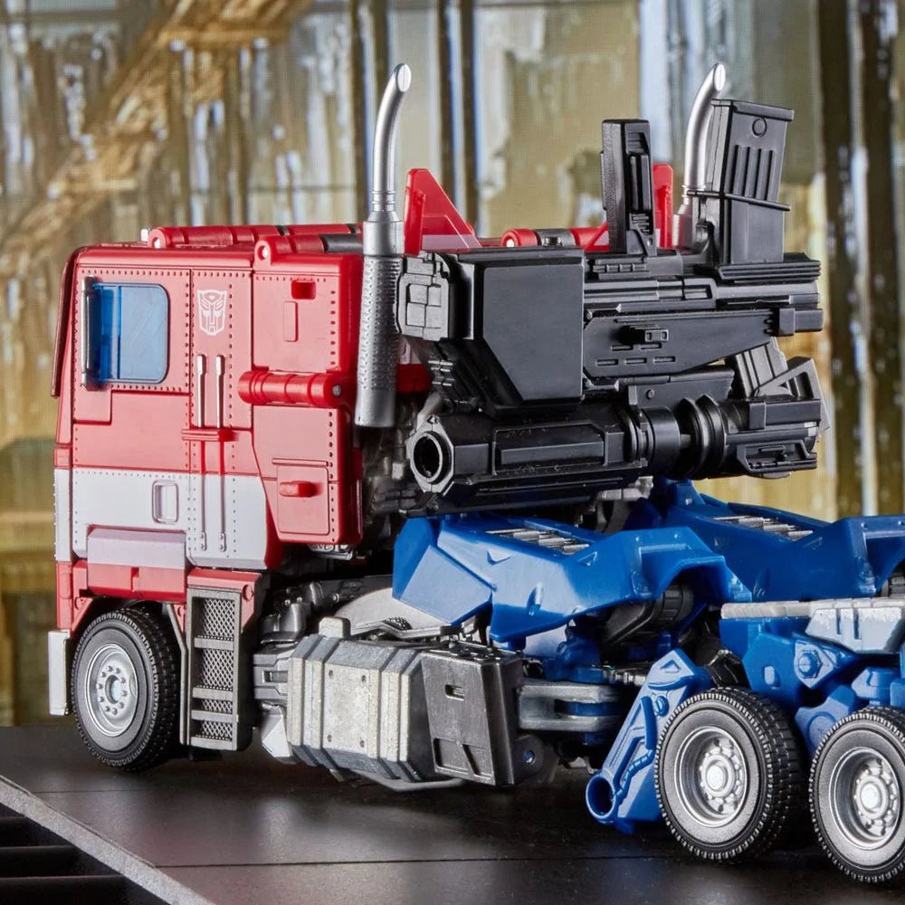 Hasbro Transformers Masterpiece Optimus Prime Figure 28cm by LAB7 Malta, Europe