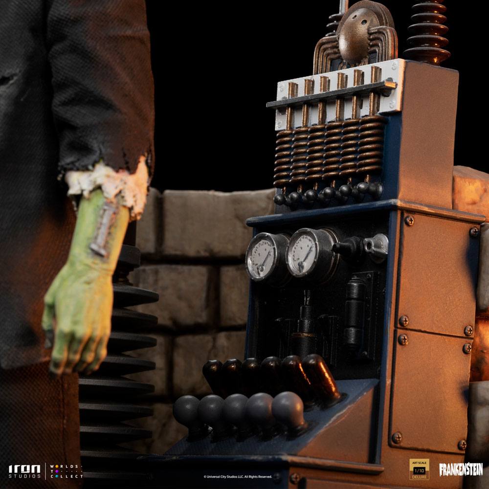 Iron Studios Universal Monsters Deluxe Art Scale Statue 1/10 Frankenstein Monster by LAB7 Malta, Europe