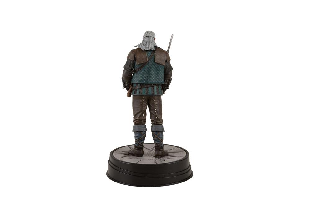 Dark Horse Comics Witcher 3 Wild Hunt PVC Statue Vesemir 21 cm by LAB7 Malta, Europe